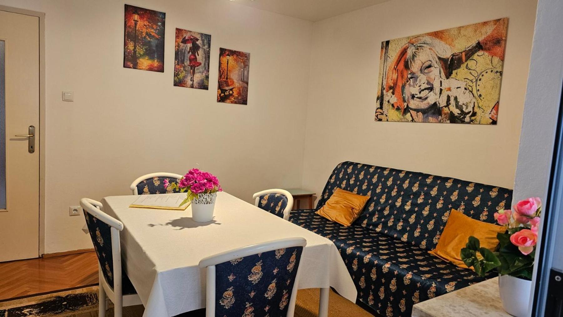 Apartments Gabriela Porec Bilik gambar